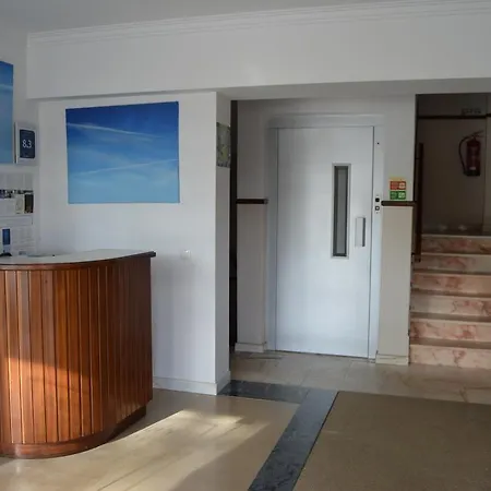 Гостевой дом Residencial Coroa D'ouro 3*