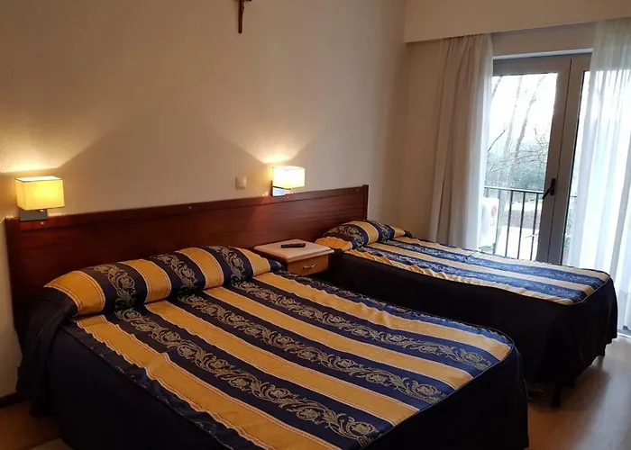 Residencial Coroa D'ouro Gæstehus Fátima