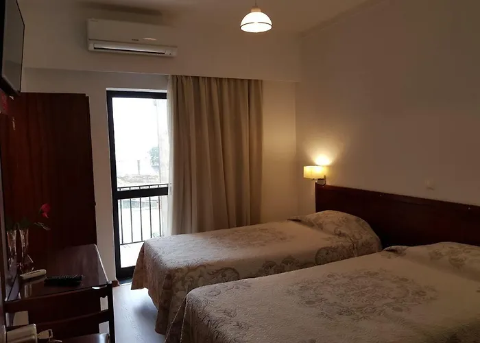 Residencial Coroa D'ouro Gæstehus